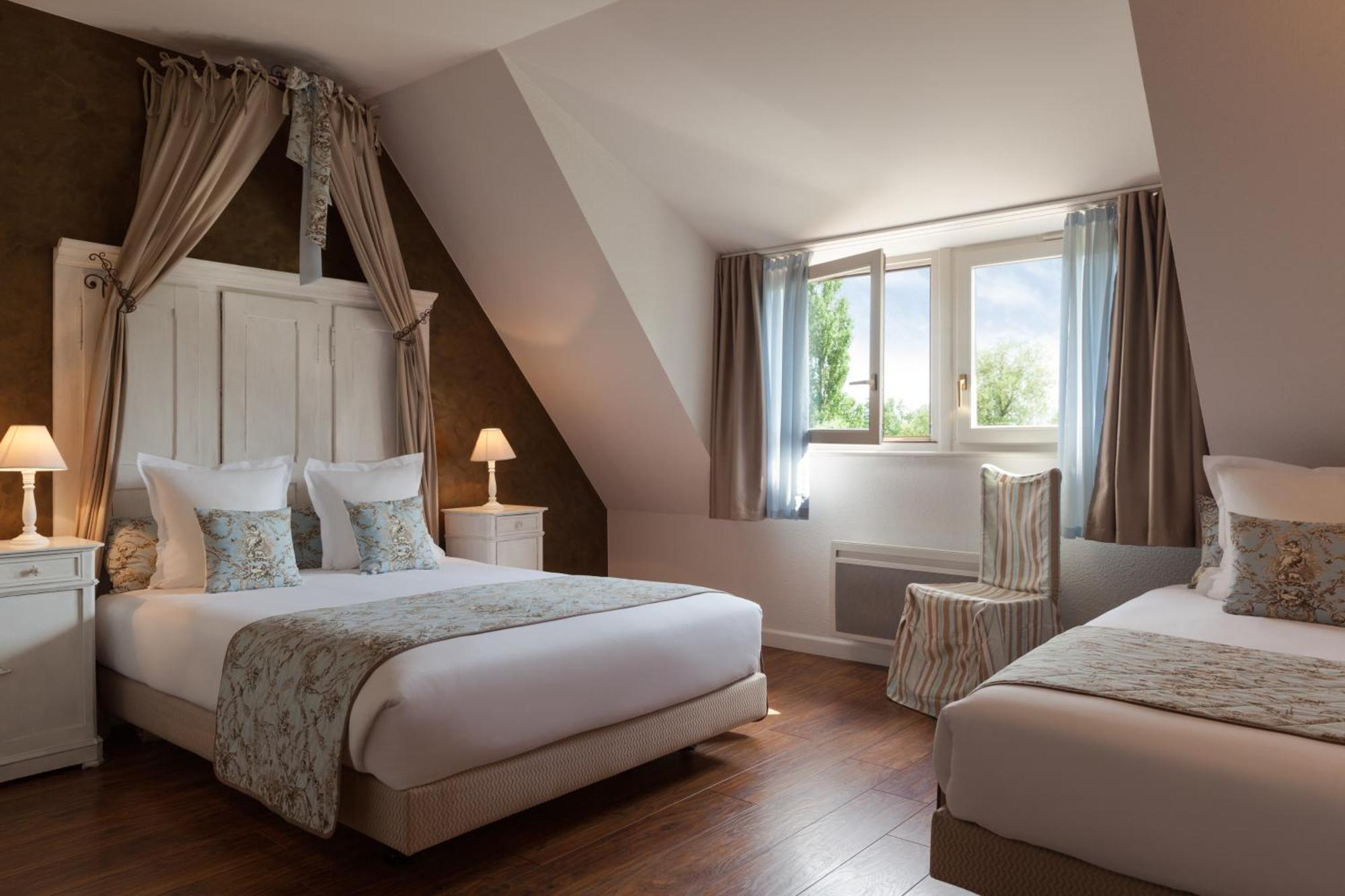 Hotel Restaurant Verger Des Chateaux, Route Des Vins Haut-Koenigsbourg Dieffenthal Bagian luar foto