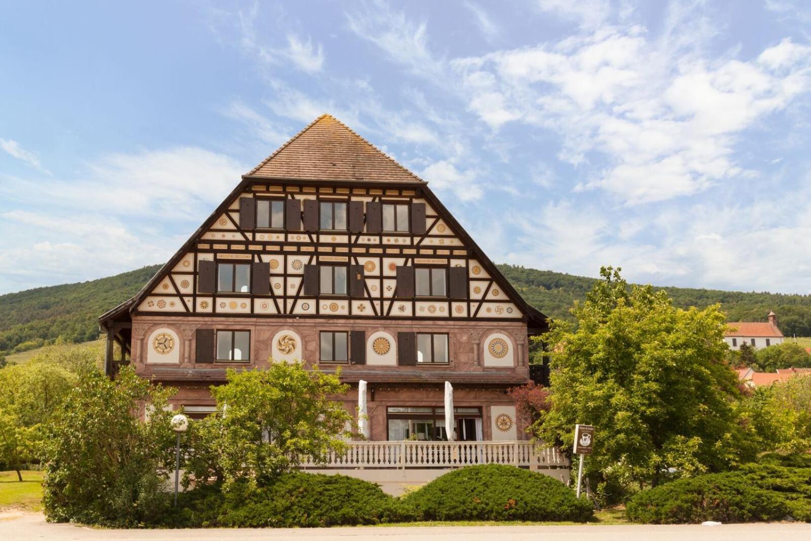 Hotel Restaurant Verger Des Chateaux, Route Des Vins Haut-Koenigsbourg Dieffenthal Bagian luar foto