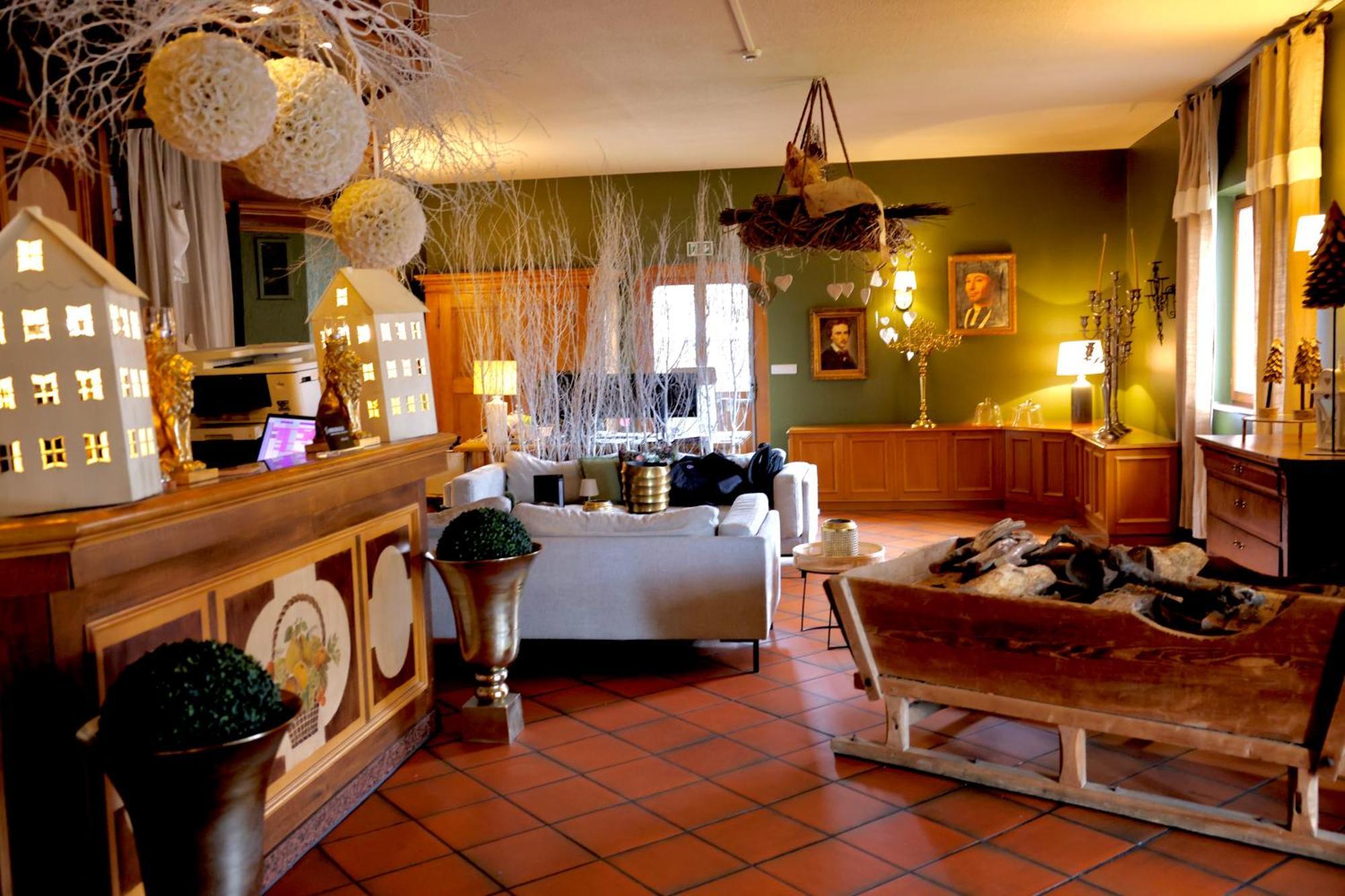 Hotel Restaurant Verger Des Chateaux, Route Des Vins Haut-Koenigsbourg Dieffenthal Bagian luar foto