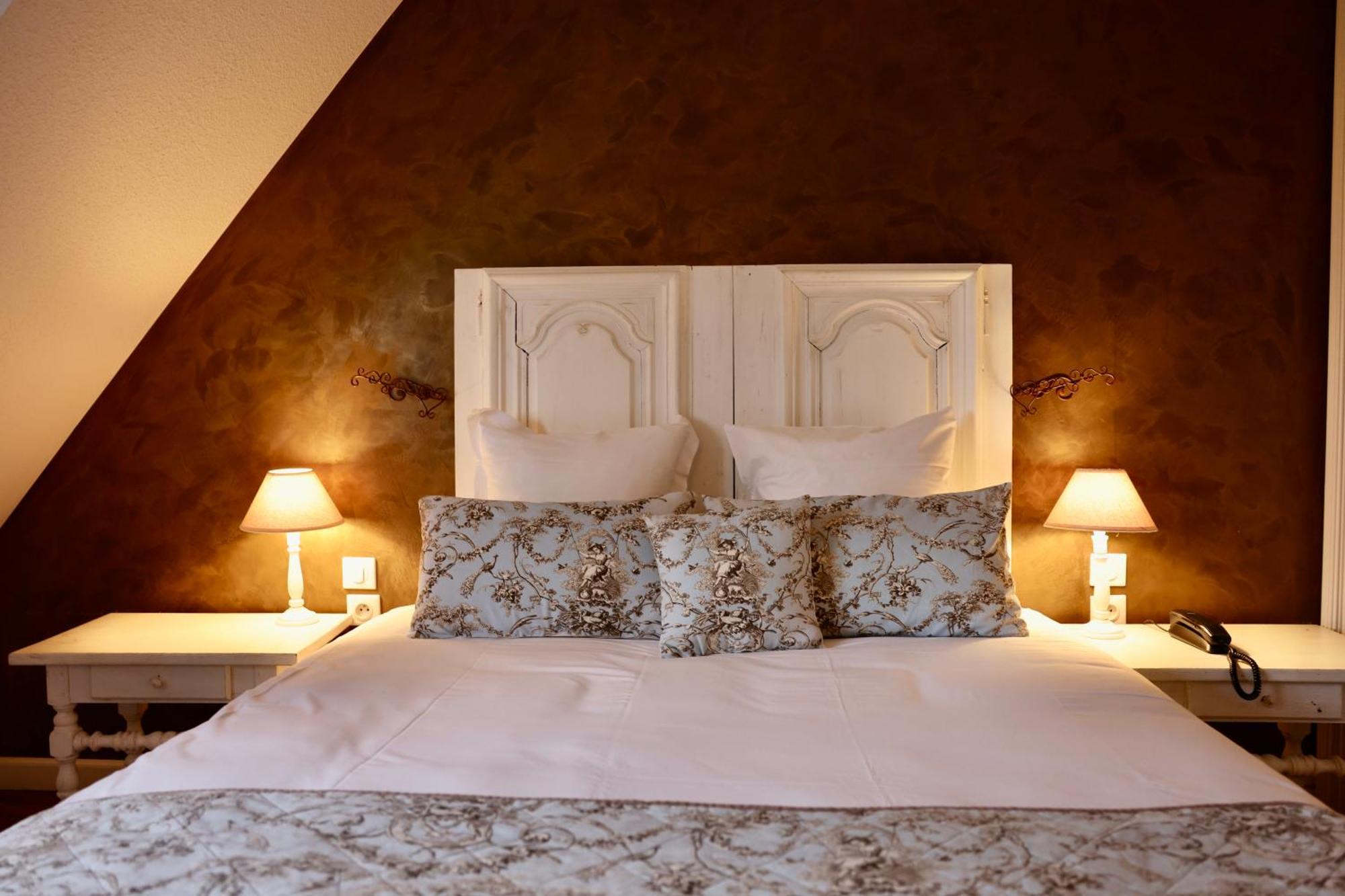 Hotel Restaurant Verger Des Chateaux, Route Des Vins Haut-Koenigsbourg Dieffenthal Bagian luar foto