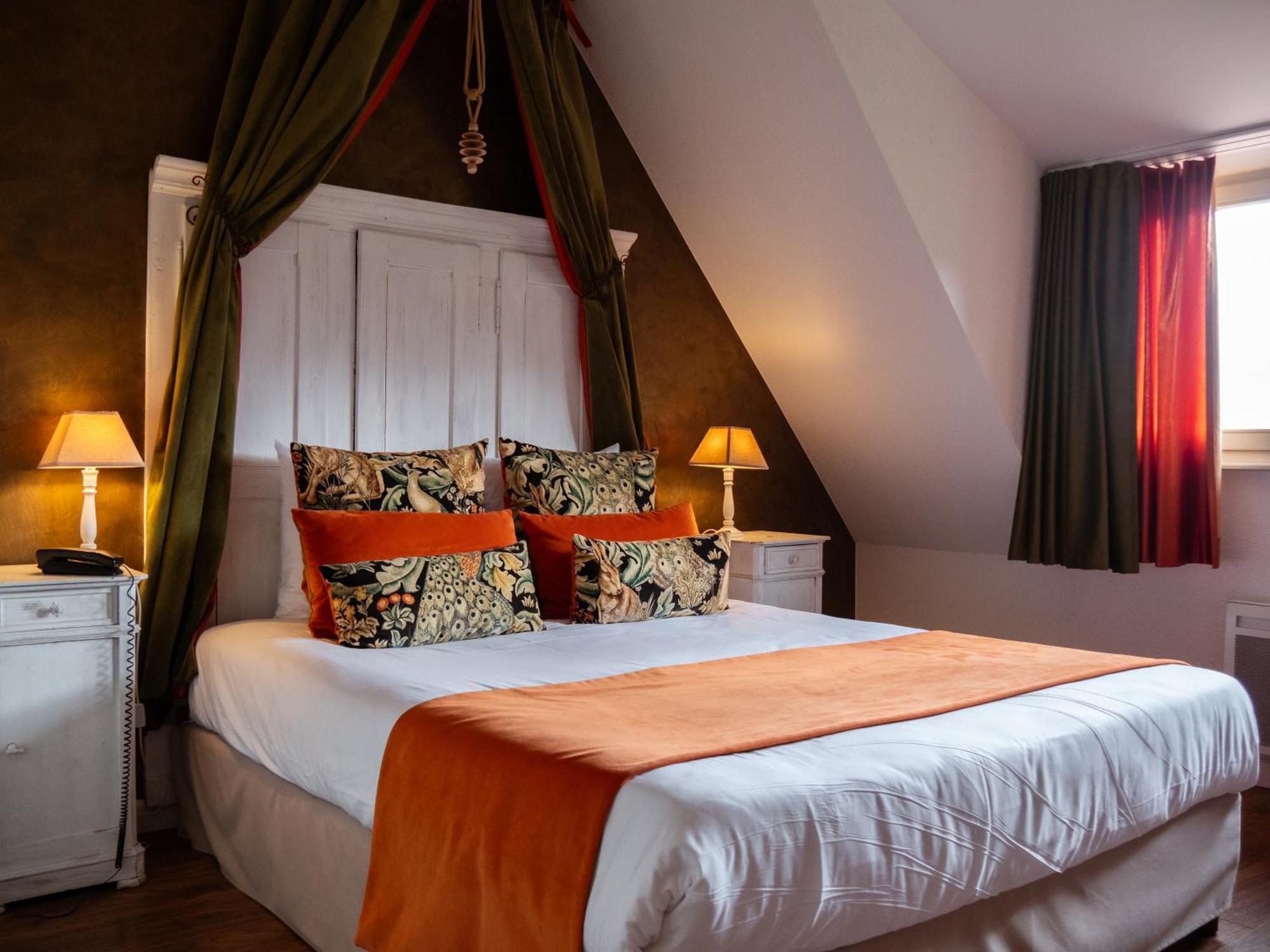 Hotel Restaurant Verger Des Chateaux, Route Des Vins Haut-Koenigsbourg Dieffenthal Bagian luar foto
