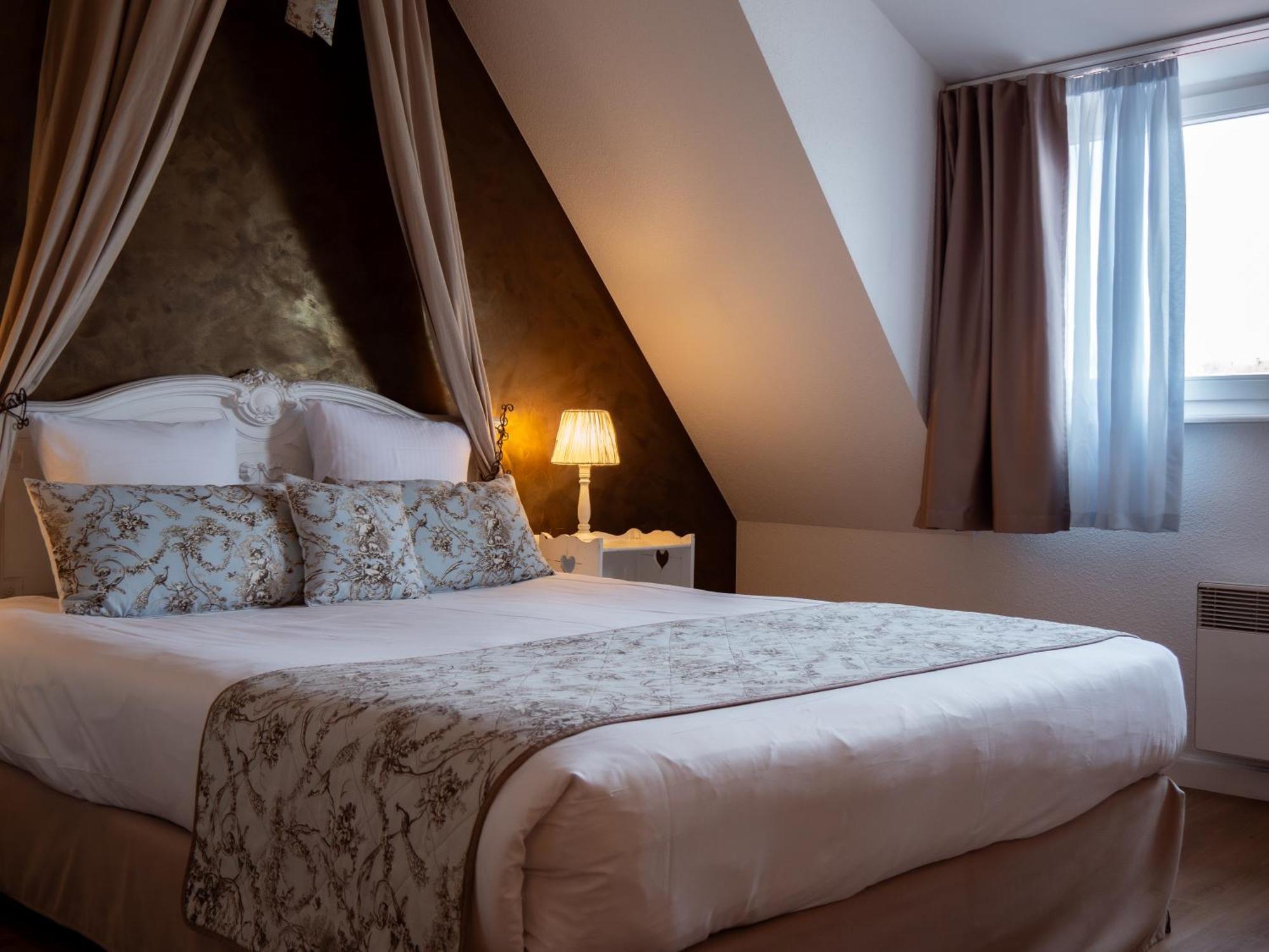 Hotel Restaurant Verger Des Chateaux, Route Des Vins Haut-Koenigsbourg Dieffenthal Bagian luar foto