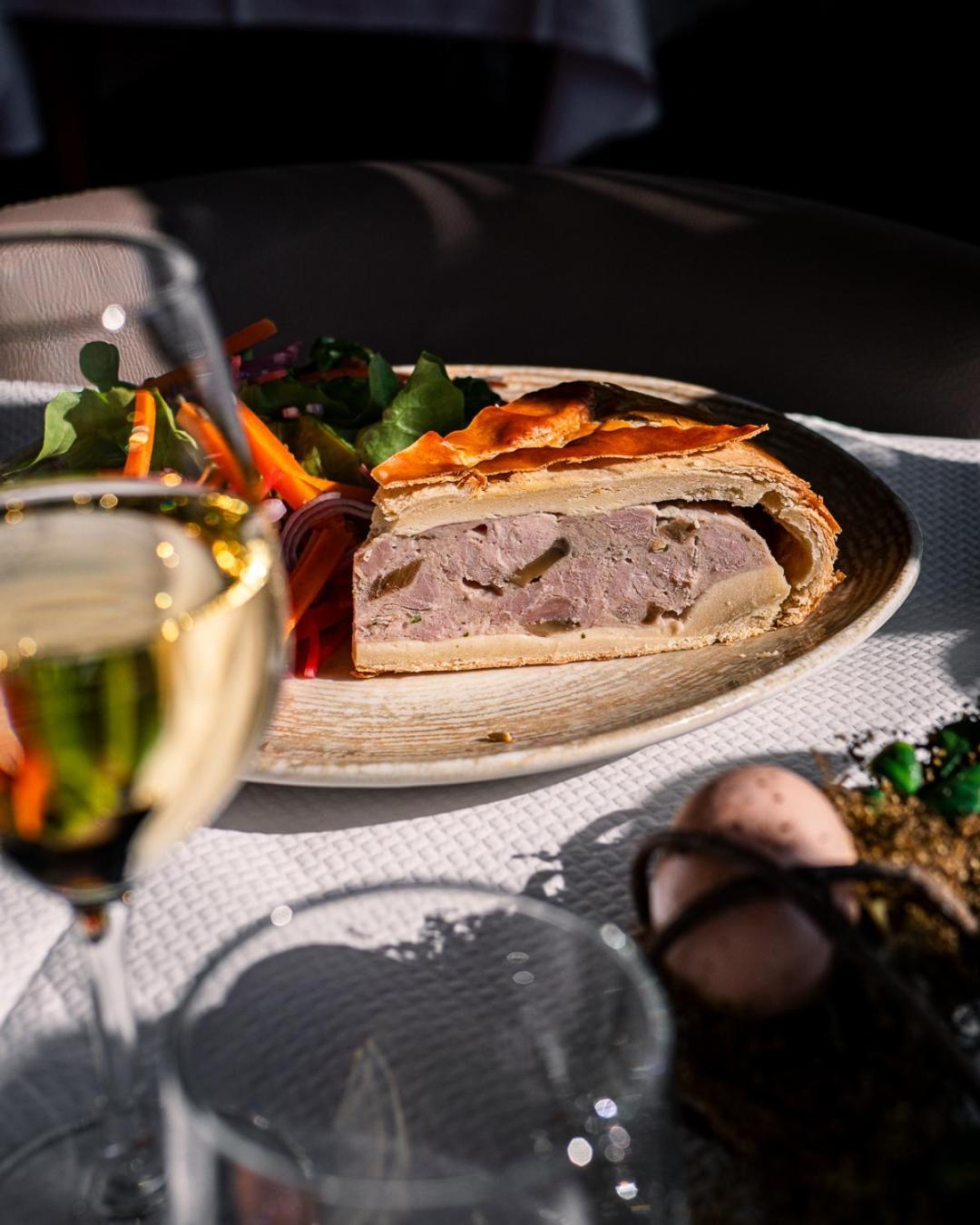 Hotel Restaurant Verger Des Chateaux, Route Des Vins Haut-Koenigsbourg Dieffenthal Bagian luar foto